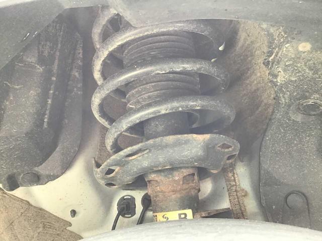 シャトル Ｇ　盗難防止装置　ＥＴＣ車載器　パワーウインドウ　キーレスエントリー　エアバッグ　電動格納ミラー　オートエアコン　４ＷＤ　ナビ　ドラレコ　パワーステアリング　横滑り防止装置　ＤＶＤ再生可　Ｒカメラ（11枚目）