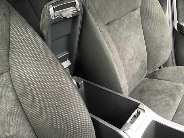 シャトル Ｇ　盗難防止装置　ＥＴＣ車載器　パワーウインドウ　キーレスエントリー　エアバッグ　電動格納ミラー　オートエアコン　４ＷＤ　ナビ　ドラレコ　パワーステアリング　横滑り防止装置　ＤＶＤ再生可　Ｒカメラ（32枚目）