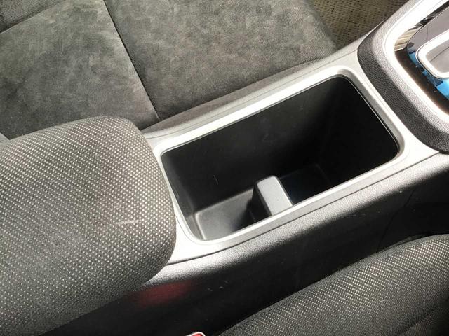 シャトル Ｇ　盗難防止装置　ＥＴＣ車載器　パワーウインドウ　キーレスエントリー　エアバッグ　電動格納ミラー　オートエアコン　４ＷＤ　ナビ　ドラレコ　パワーステアリング　横滑り防止装置　ＤＶＤ再生可　Ｒカメラ（33枚目）
