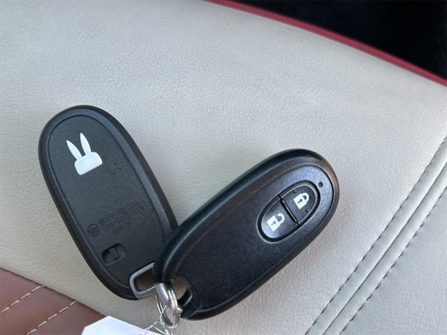 アルトラパンショコラ X ETC バックカメラ ナビ TV オートライト HID スマートキー アイドリングストップ 電動格納ミラー ベンチシート CVT 盗難防止システム ABS USB 衝突安全ボディ エアコン(15枚目)