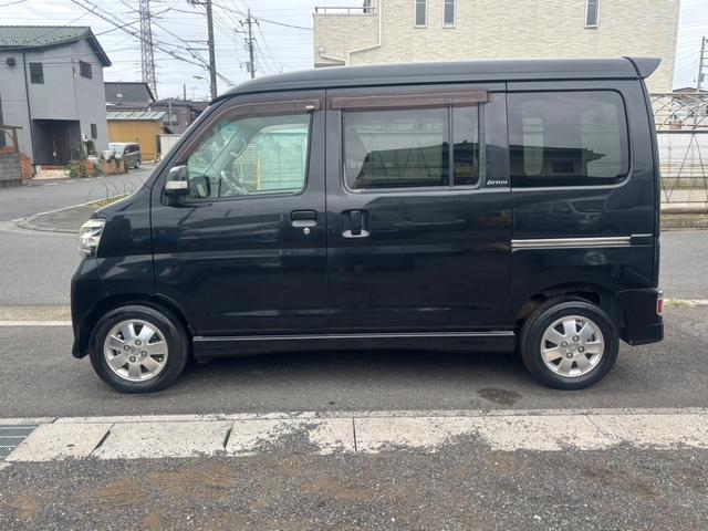 アトレーワゴン カスタムターボＲＳリミテッド　ターボ・車検Ｒ９／７月まで・左側パワースライドドア・ウインカーミラー・リアスポイラー・ナビ＆ワンセグＴＶ／Ｂｌｕｅｔｏｏｔｈ対応・純正ＡＷ・フロントフォグランプ（7枚目）