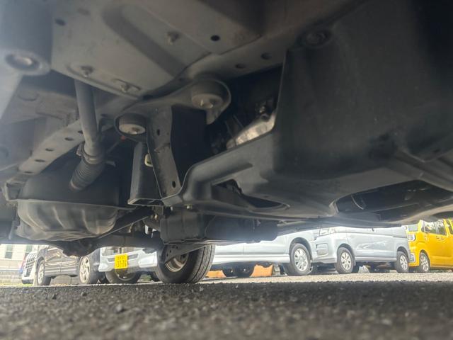 アトレーワゴン カスタムターボＲＳリミテッド　ターボ・車検Ｒ９／７月まで・左側パワースライドドア・ウインカーミラー・リアスポイラー・ナビ＆ワンセグＴＶ／Ｂｌｕｅｔｏｏｔｈ対応・純正ＡＷ・フロントフォグランプ（68枚目）