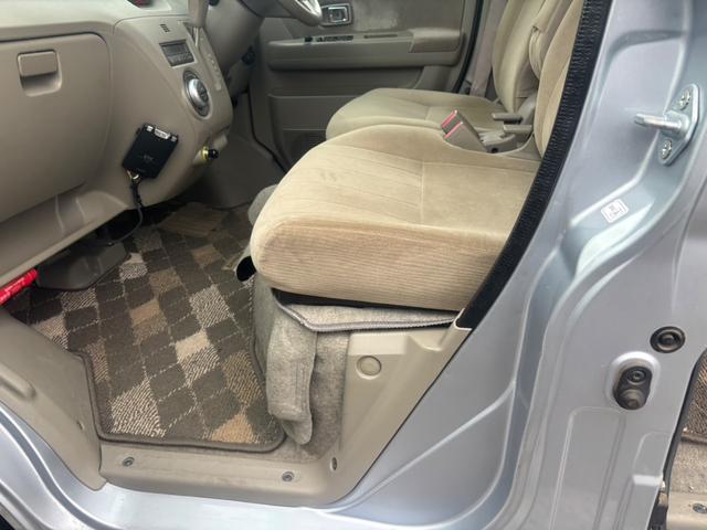 アトレーワゴン カスタムターボＲＳリミテッド　キーレスエントリー・ターボ・リアスポイラー・パワースライドドア・電動格納ドアミラー・フロントフォグランプ・パワースライドドア・（3枚目）