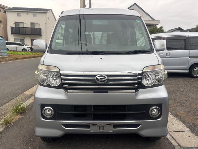 アトレーワゴン カスタムターボＲＳリミテッド　ナビ＆地デジＴＶ／Ｂｌｕｅｔｏｏｔｈ対応・キーレスエントリー・パワースライドドア・電動格納ウインカーミラー・リアスポイラー・フロントフォグランプ・純正ＡＷ・（3枚目）