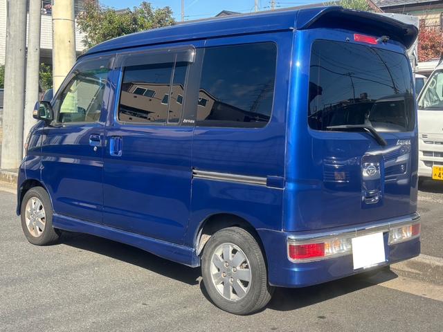 アトレーワゴン カスタムターボＲＳリミテッド　車検令和９年１１月・純正ナビ＆フルセグＴＶ＆バックカメラ付き・キーレスエントリー・ターボ・フロントフォグ・サイドバイザー・電動格納ウインカーミラー・純正ＡＷ・リアスポイラー・左側パワースライドドア（5枚目）