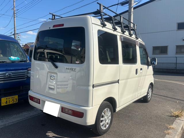 ハイゼットカーゴ クルーズターボ　車検令和８年１０月・ターボ搭載・キーレスエントリー・前席パワーウインドウ・社外ＡＷ・両側スライドドア・サイドバイザー・ナビ＆ＴＶ・ＥＴＣ・ルーフキャリア（6枚目）