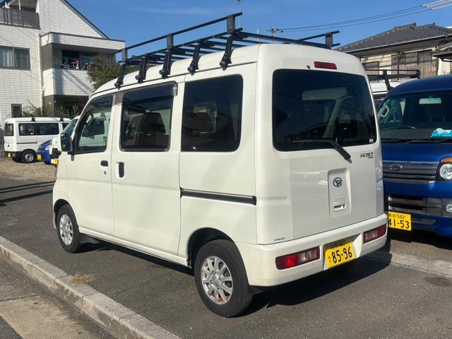 ハイゼットカーゴ クルーズターボ　車検令和８年１０月・ターボ搭載・キーレスエントリー・前席パワーウインドウ・社外ＡＷ・両側スライドドア・サイドバイザー・ナビ＆ＴＶ・ＥＴＣ・ルーフキャリア（7枚目）