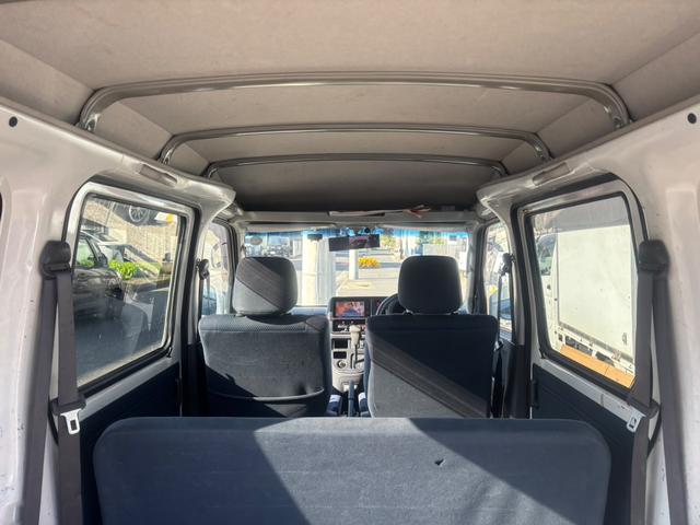 ハイゼットカーゴ クルーズターボ　車検令和８年１０月・ターボ搭載・キーレスエントリー・前席パワーウインドウ・社外ＡＷ・両側スライドドア・サイドバイザー・ナビ＆ＴＶ・ＥＴＣ・ルーフキャリア（58枚目）