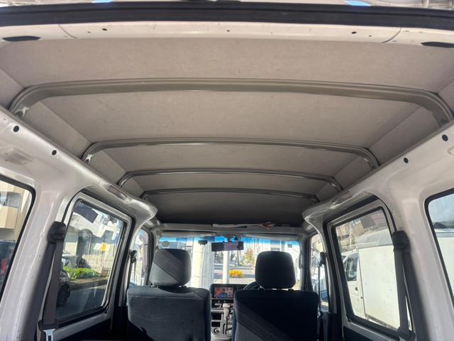ハイゼットカーゴ クルーズターボ　車検令和８年１０月・ターボ搭載・キーレスエントリー・前席パワーウインドウ・社外ＡＷ・両側スライドドア・サイドバイザー・ナビ＆ＴＶ・ＥＴＣ・ルーフキャリア（59枚目）