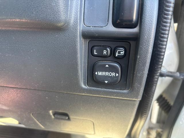 ハイゼットカーゴ クルーズターボ　車検令和８年１０月・ターボ搭載・キーレスエントリー・前席パワーウインドウ・社外ＡＷ・両側スライドドア・サイドバイザー・ナビ＆ＴＶ・ＥＴＣ・ルーフキャリア（65枚目）