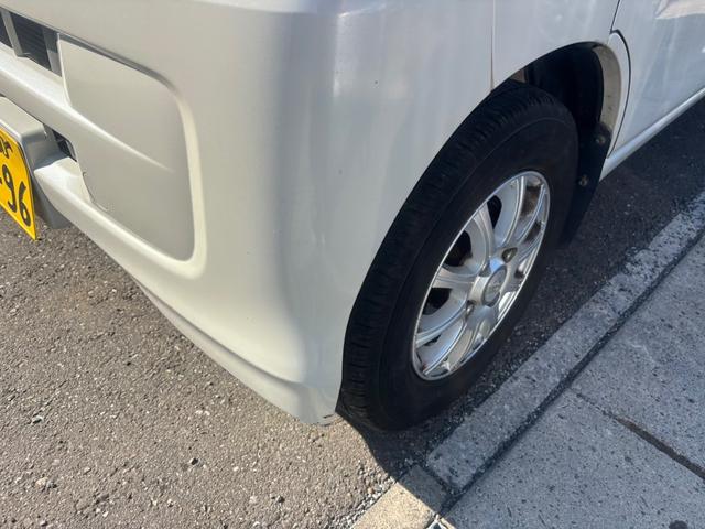 ハイゼットカーゴ クルーズターボ　車検令和８年１０月・ターボ搭載・キーレスエントリー・前席パワーウインドウ・社外ＡＷ・両側スライドドア・サイドバイザー・ナビ＆ＴＶ・ＥＴＣ・ルーフキャリア（68枚目）