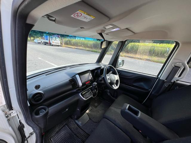 Ｎ－ＢＯＸ Ｇ・Ｌパッケージ　４ＷＤ　Ｂｌｕｅｔｏｏｔｈナビ　バックカメラ　片側電動スライドドア　スペアキー（31枚目）