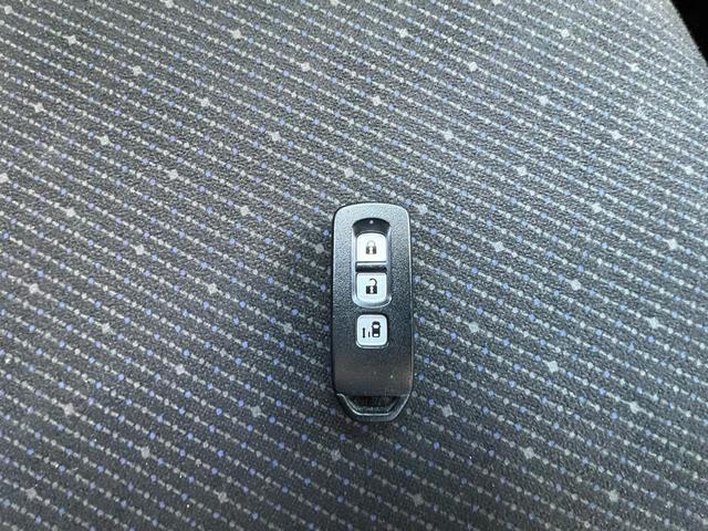 Ｎ－ＢＯＸ Ｇ・Ｌパッケージ　４ＷＤ　Ｂｌｕｅｔｏｏｔｈナビ　バックカメラ　片側電動スライドドア　スペアキー（32枚目）