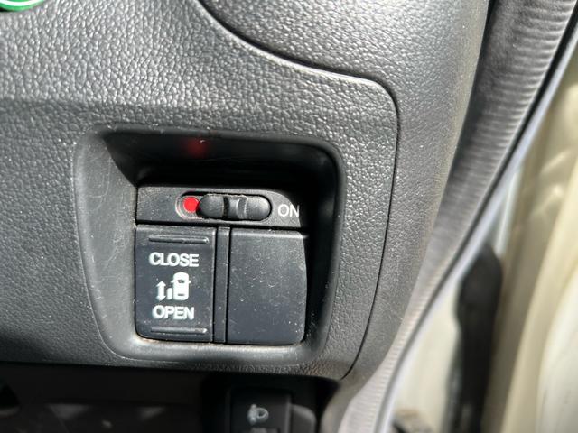 Ｎ－ＢＯＸ Ｇ・Ｌパッケージ　４ＷＤ　Ｂｌｕｅｔｏｏｔｈナビ　バックカメラ　片側電動スライドドア　スペアキー（36枚目）