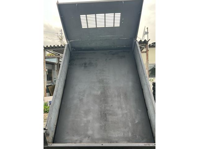 キャリイトラック KCエアコン・パワステ 頑丈ダンプ MT 4WD 2WD切り替え(13枚目)