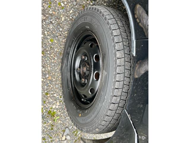 キャリイトラック KCエアコン・パワステ 頑丈ダンプ MT 4WD 2WD切り替え(28枚目)