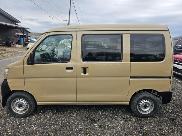ハイゼットカーゴ DX ハイルーフ 4WD (ベージュ)全塗装  3万キロ(6枚目)
