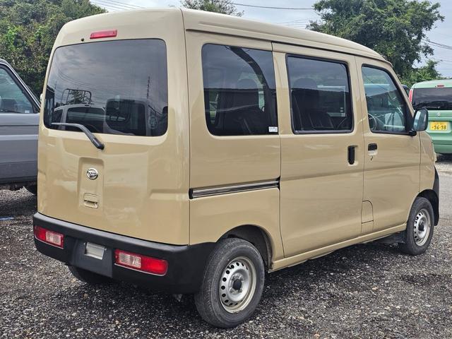 ハイゼットカーゴ DX ハイルーフ 4WD (ベージュ)全塗装  3万キロ(7枚目)