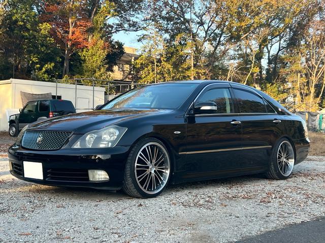 クラウン アスリートGパッケージ 全塗装済み 全席パワーシート 全席シートヒーター 車庫長 社外19インチアルミ LED ヘッドライト 冷蔵庫 ETC クルーズコントロール(9枚目)