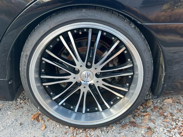 クラウン アスリートGパッケージ 全塗装済み 全席パワーシート 全席シートヒーター 車庫長 社外19インチアルミ LED ヘッドライト 冷蔵庫 ETC クルーズコントロール(25枚目)