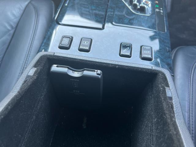 クラウン アスリートGパッケージ 全塗装済み 全席パワーシート 全席シートヒーター 車庫長 社外19インチアルミ LED ヘッドライト 冷蔵庫 ETC クルーズコントロール(37枚目)