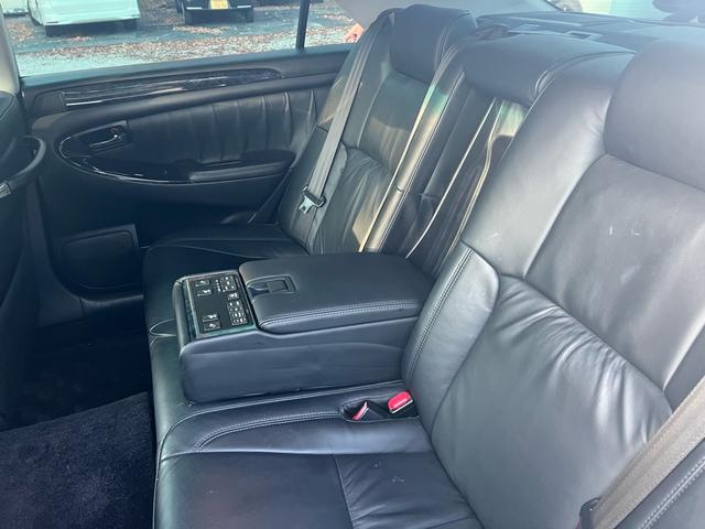 クラウン アスリートGパッケージ 全塗装済み 全席パワーシート 全席シートヒーター 車庫長 社外19インチアルミ LED ヘッドライト 冷蔵庫 ETC クルーズコントロール(49枚目)