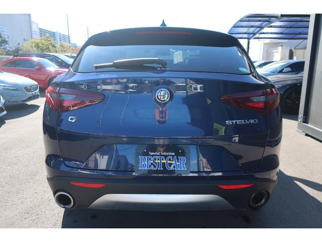 ステルヴィオ ２．０ターボ　Ｑ４スポーツパッケージ　１オーナー車　純正ディスプレイオーディオ＆Ｂトゥース＆Ｂカメラ　ハーマンカードンサウンドシステム　専用インテリア＆レザースポーツシート　シートヒーター　Ｐシート　パワーバックドア　ＬＥＤライト　専用１９インチアルミ（14枚目）