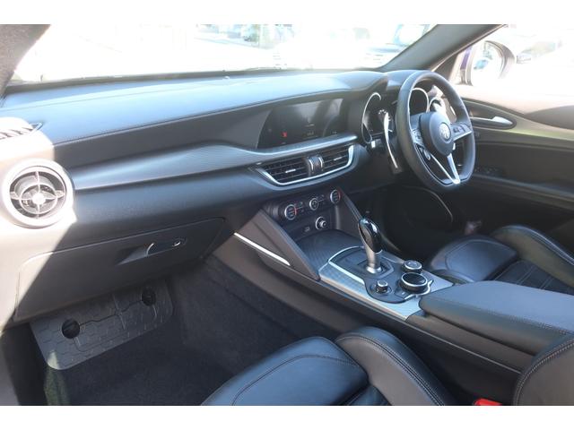 ステルヴィオ ２．０ターボ　Ｑ４スポーツパッケージ　１オーナー車　純正ディスプレイオーディオ＆Ｂトゥース＆Ｂカメラ　ハーマンカードンサウンドシステム　専用インテリア＆レザースポーツシート　シートヒーター　Ｐシート　パワーバックドア　ＬＥＤライト　専用１９インチアルミ（24枚目）