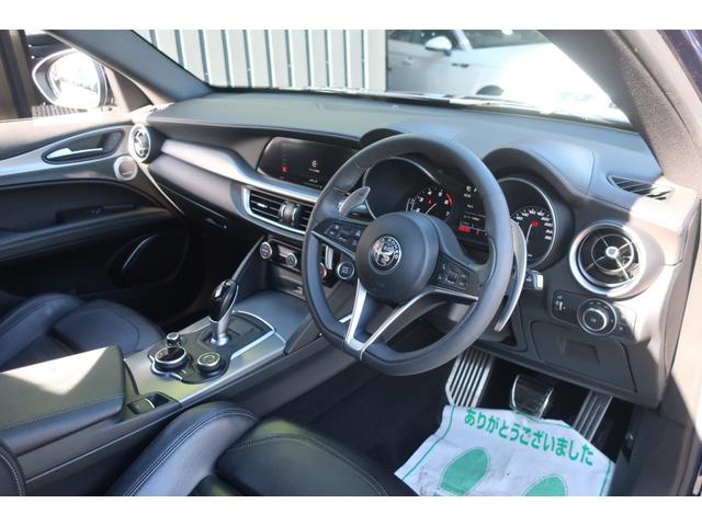 ステルヴィオ ２．０ターボ　Ｑ４スポーツパッケージ　１オーナー車　純正ディスプレイオーディオ＆Ｂトゥース＆Ｂカメラ　ハーマンカードンサウンドシステム　専用インテリア＆レザースポーツシート　シートヒーター　Ｐシート　パワーバックドア　ＬＥＤライト　専用１９インチアルミ（25枚目）