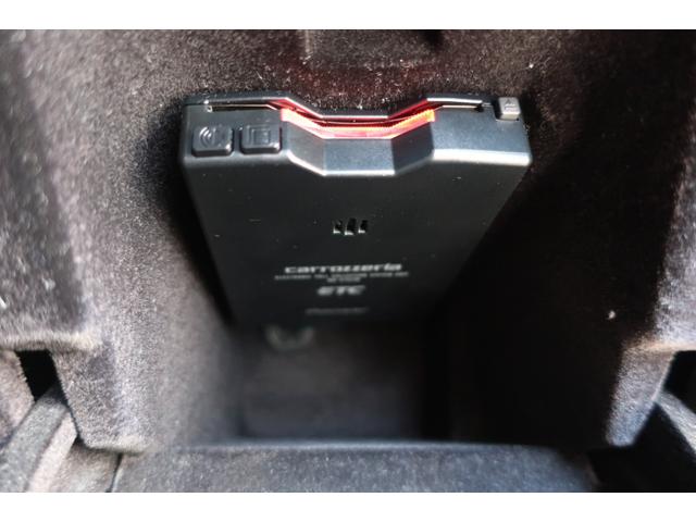 ステルヴィオ ２．０ターボ　Ｑ４スポーツパッケージ　１オーナー車　純正ディスプレイオーディオ＆Ｂトゥース＆Ｂカメラ　ハーマンカードンサウンドシステム　専用インテリア＆レザースポーツシート　シートヒーター　Ｐシート　パワーバックドア　ＬＥＤライト　専用１９インチアルミ（30枚目）