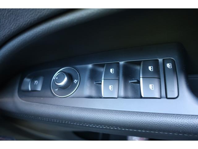 ステルヴィオ ２．０ターボ　Ｑ４スポーツパッケージ　１オーナー車　純正ディスプレイオーディオ＆Ｂトゥース＆Ｂカメラ　ハーマンカードンサウンドシステム　専用インテリア＆レザースポーツシート　シートヒーター　Ｐシート　パワーバックドア　ＬＥＤライト　専用１９インチアルミ（41枚目）