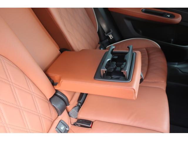 ＭＩＮＩ クーパーＤクロスオーバー　後期型　ＯＰレザーシートインテリア　純正ナビ＆ＵＳＢ＆Ｂトゥース＆Ｂカメラ　専用インテリア＆ＯＰブラウンレザーシート　シートヒーター　ＬＥＤヘッドライト　ＬＥＤフォグ　ユニオンジャックＬＥＤテール　パワーバックドア　純正ブラック１７ＡＷ（22枚目）
