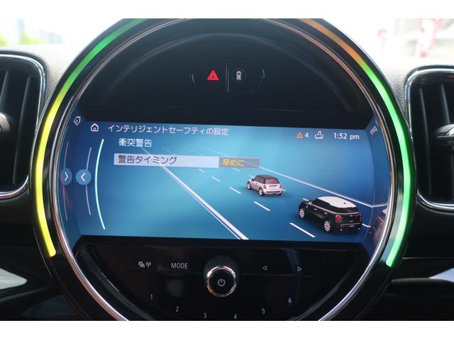 ＭＩＮＩ クーパーＤクロスオーバー　後期型　ＯＰレザーシートインテリア　純正ナビ＆ＵＳＢ＆Ｂトゥース＆Ｂカメラ　専用インテリア＆ＯＰブラウンレザーシート　シートヒーター　ＬＥＤヘッドライト　ＬＥＤフォグ　ユニオンジャックＬＥＤテール　パワーバックドア　純正ブラック１７ＡＷ（31枚目）