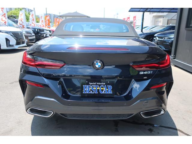 ８シリーズ ８４０ｉ　カブリオレ　Ｍスポーツ　電動オープンカー　後期型　Ａｐｐｌｅ　Ｃａｒ　Ｐｌａｙ対応純正ナビ＆フルセグＴＶ＆ＵＳＢ＆Ｂトゥース＆Ｂカメラ＆全方位カメラ　Ｍスポーツ専用エアロ　専用１９インチＡＷ　専用可変マフラー　専用インテリア＆本革シート　Ｐバックドア（18枚目）