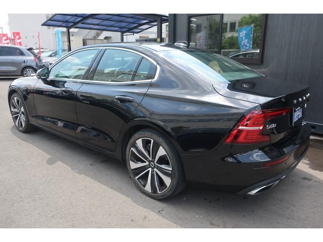 Ｓ６０ リチャージ　ＰＨＶ　Ｔ６　ＡＷＤ　インスクリプション　Ａｐｐｌｅ　Ｃａｒ　Ｐｌａｙ対応純正ナビ＆フルセグＴＶ＆全方位カメラ　専用インテリア＆本革シート　シートマッサージ機能　シートヒーター　シートＡＣ　電動サンルーフ　純正１９インチＡＷ　ＬＥＤライト（14枚目）