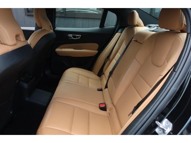Ｓ６０ リチャージ　ＰＨＶ　Ｔ６　ＡＷＤ　インスクリプション　Ａｐｐｌｅ　Ｃａｒ　Ｐｌａｙ対応純正ナビ＆フルセグＴＶ＆全方位カメラ　専用インテリア＆本革シート　シートマッサージ機能　シートヒーター　シートＡＣ　電動サンルーフ　純正１９インチＡＷ　ＬＥＤライト（23枚目）