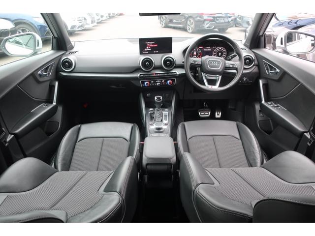 Ｑ２ ３５ＴＦＳＩ　Ｓライン　後期型　純正ナビ＆ＴＶ＆Ｂカメラ　専用エアロ　専用１８インチＡＷ　パワーバックドア　ＬＥＤヘッドライト　ＬＥＤライナー　専用インテリア＆ハーフレザーシート　シートヒーター　ミラーヒーター　スマートキー　衝突軽減ブレーキサポート（10枚目）