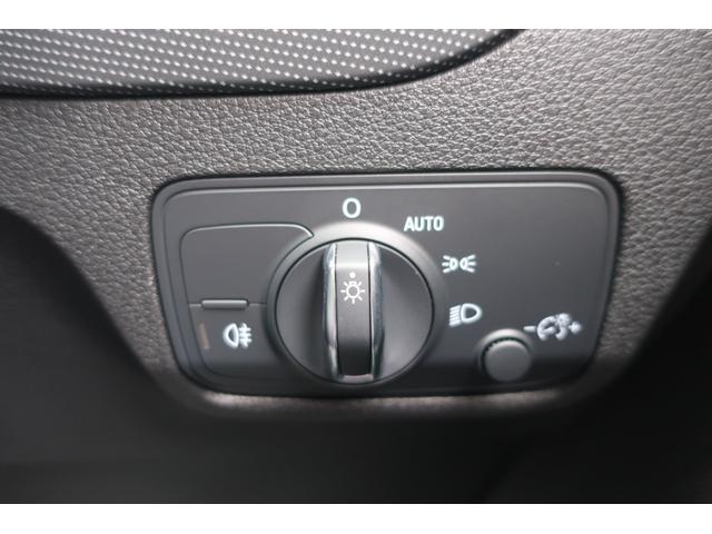 Ｑ２ ３５ＴＦＳＩ　Ｓライン　後期型　純正ナビ＆ＴＶ＆Ｂカメラ　専用エアロ　専用１８インチＡＷ　パワーバックドア　ＬＥＤヘッドライト　ＬＥＤライナー　専用インテリア＆ハーフレザーシート　シートヒーター　ミラーヒーター　スマートキー　衝突軽減ブレーキサポート（46枚目）