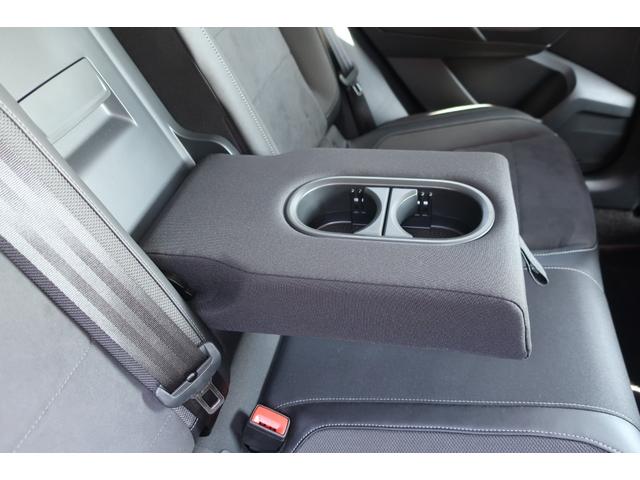 Ｔ－ロック ＴＳＩ　スタイル　Ａｐｐｌｅ　Ｃａｒ　Ｐｌａｙ対応純正ナビ　後期型／アップルカープレイ対応ナビ／ＵＳＢ／Ｂトゥース／Ｂカメラ／専用インテリア／ハーフレザーシート／パワーバックドア／ＬＥＤヘッドライト／純正１７インチＡＷ／衝突軽減ブレーキサポート／レーンアシスト（22枚目）