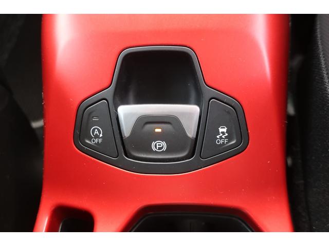 ジープ・レネゲード トレイルホーク　４ＷＤ　後期型　純正ナビ　後期型／４ＷＤ車／純正ナビ／フルセグＴＶ／Ｂトゥース／Ｂカメラ／ＬＥＤヘッドライト／オートライト／ＬＥＤフォグランプ／純正１７インチＡＷ／ルーフレール／スマートキー／プッシュスタート／電子パーキング（36枚目）