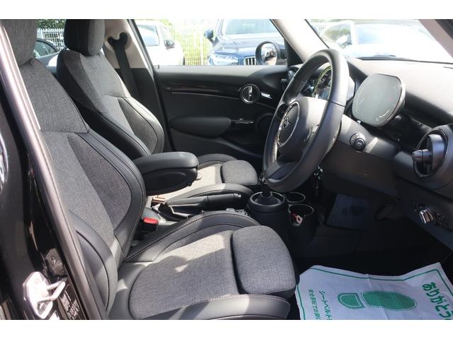 ＭＩＮＩ クーパーＤ　５ドア　ＤＣＴ　後期型（17枚目）