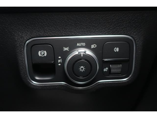 ＧＬＢ ＧＬＢ１８０　後期型　ワンオーナー車　後期型／純正ワイドナビ／フルセグＴＶ／ＵＳＢ／Ｂトゥース／全方位カメラ／ハーフレザーシート／パワーシート／シートヒーター／パワーバックドア／ＬＥＤヘッドライト／オートライト／衝突軽減ブレーキサポート（46枚目）