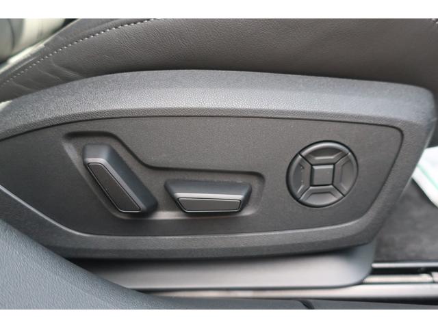 Ａ５アバント ＴＦＳＩ　１１０ｋＷ　ＳラインＰＫＧ　ブラックラインＰＫＧ　テクノロジーＰＫＧプロ　ライティングＰＫＧ　アップルカープレイ対応純正ワイドナビ／アウディバーチャルコックピット／専用レザーシート／パワーシート／シートヒーター／ステアヒーター／純正ＯＰ１９インチＡＷ（20枚目）