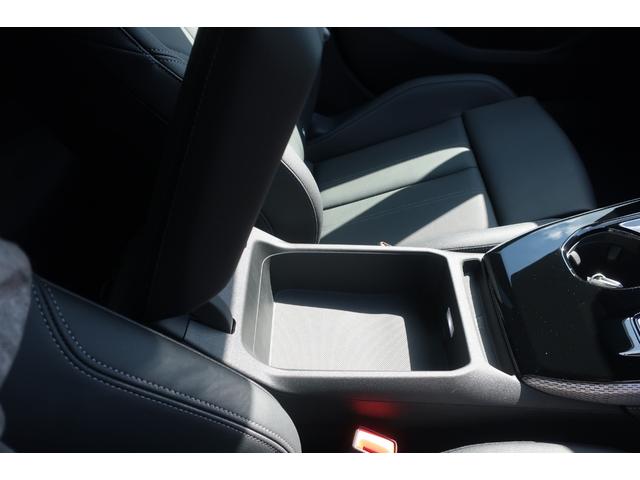 Ａ５アバント ＴＦＳＩ　１１０ｋＷ　ＳラインＰＫＧ　ブラックラインＰＫＧ　テクノロジーＰＫＧプロ　ライティングＰＫＧ　アップルカープレイ対応純正ワイドナビ／アウディバーチャルコックピット／専用レザーシート／パワーシート／シートヒーター／ステアヒーター／純正ＯＰ１９インチＡＷ（42枚目）