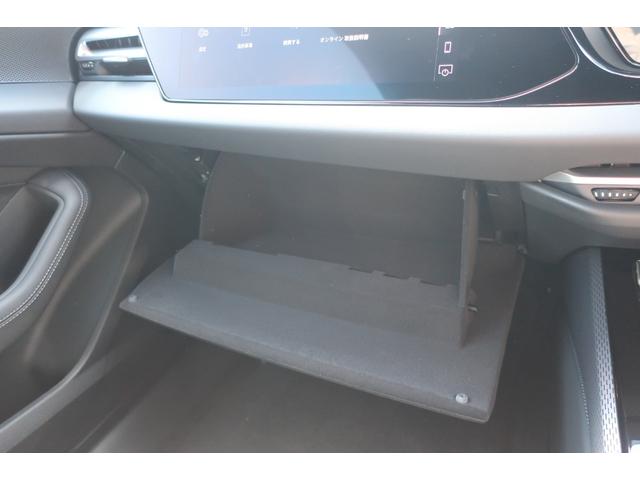 Ａ５アバント ＴＦＳＩ　１１０ｋＷ　ＳラインＰＫＧ　ブラックラインＰＫＧ　テクノロジーＰＫＧプロ　ライティングＰＫＧ　アップルカープレイ対応純正ワイドナビ／アウディバーチャルコックピット／専用レザーシート／パワーシート／シートヒーター／ステアヒーター／純正ＯＰ１９インチＡＷ（43枚目）