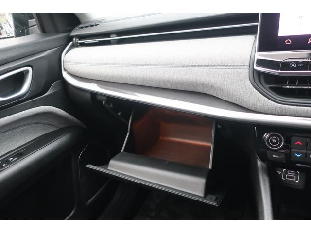 CHRYSLER JEEP JEEP COMPASS LONGITUDE 4x4