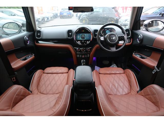 MINI クーパーD クロスオーバー レザーシートパッケージ 後期型 最終モデル/ディーゼルターボ/Apple Car Play対応ディスプレイオーディオ/USB/Bトゥース/Bカメラ/OPレザーシート/Pシート/シートヒーター/LEDライト/LEDフォグ/純正17AW(10枚目)