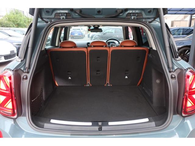 MINI クーパーD クロスオーバー レザーシートパッケージ 後期型 最終モデル/ディーゼルターボ/Apple Car Play対応ディスプレイオーディオ/USB/Bトゥース/Bカメラ/OPレザーシート/Pシート/シートヒーター/LEDライト/LEDフォグ/純正17AW(25枚目)