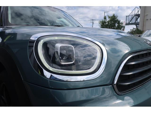 MINI クーパーD クロスオーバー レザーシートパッケージ 後期型 最終モデル/ディーゼルターボ/Apple Car Play対応ディスプレイオーディオ/USB/Bトゥース/Bカメラ/OPレザーシート/Pシート/シートヒーター/LEDライト/LEDフォグ/純正17AW(51枚目)