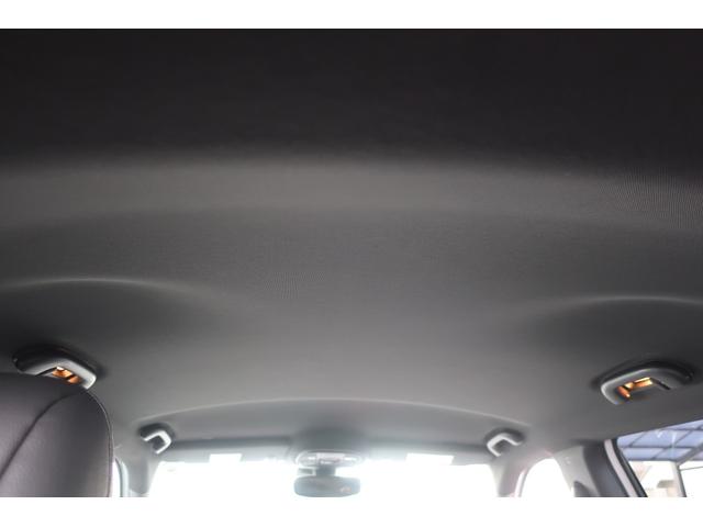 ジープ・コンパス リミテッド 後期型/1オーナー/Apple Car Play 対応純正ナビ/フルセグTV/USB/Bトゥース/Bカメラ/全方位カメラ/本革シート/Pシート/シートヒーター/パワーバックドア/LEDヘッドライト/LEDフォグ/専用18インチAW/ステアヒーター(24枚目)